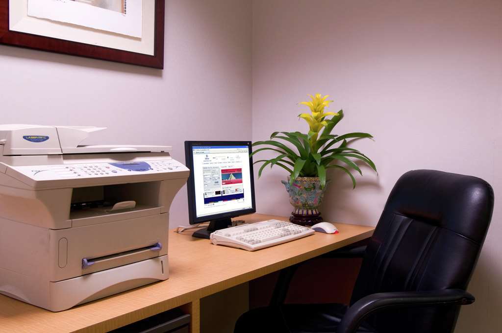 Doubletree By Hilton Akron Fairlawn Facilities photo